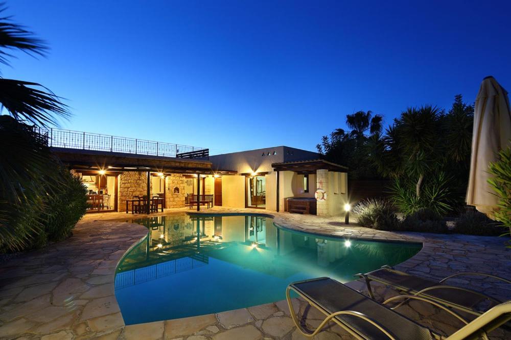 Amera Luxury Villas Peyia Habitación foto